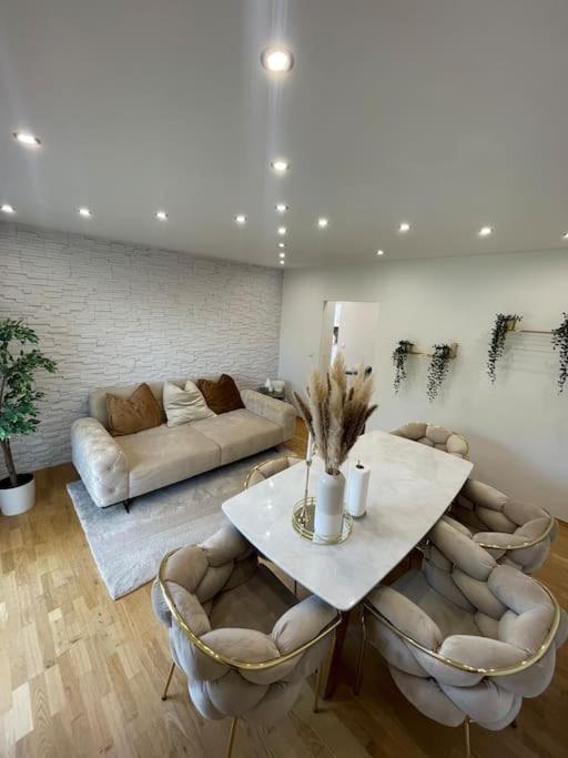 Moderne Wohnung In Der Naehe Vom Parndorf Outlet! 布如克纽多夫 外观 照片